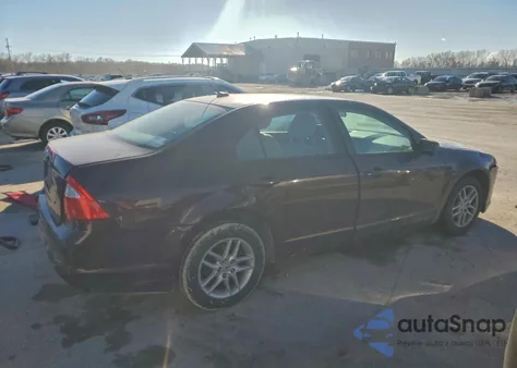 2012 Ford Fusion S z USA, uszkodzony, nr VIN 3FAHP0GA9CR450057